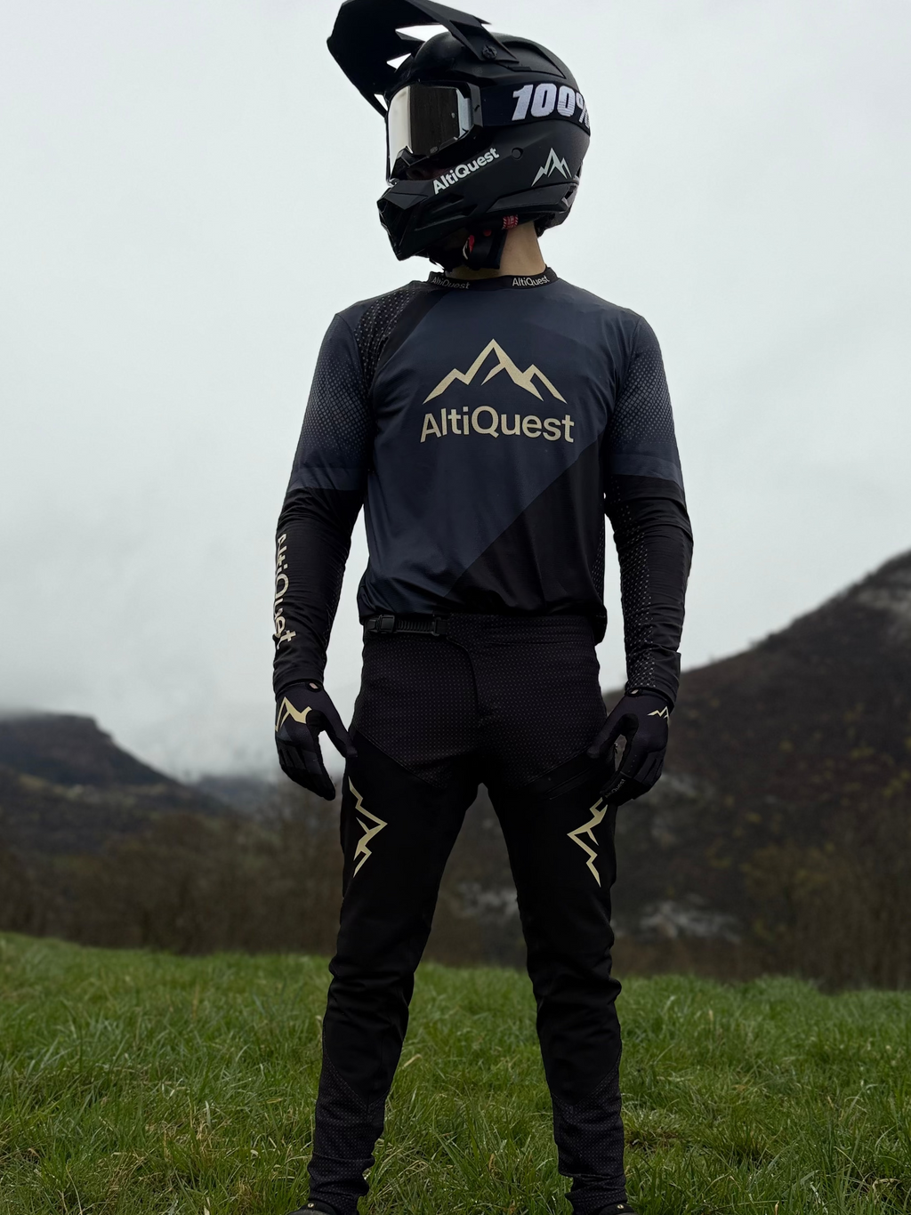 Ensemble AltiQuest Grey Summit (précommande)