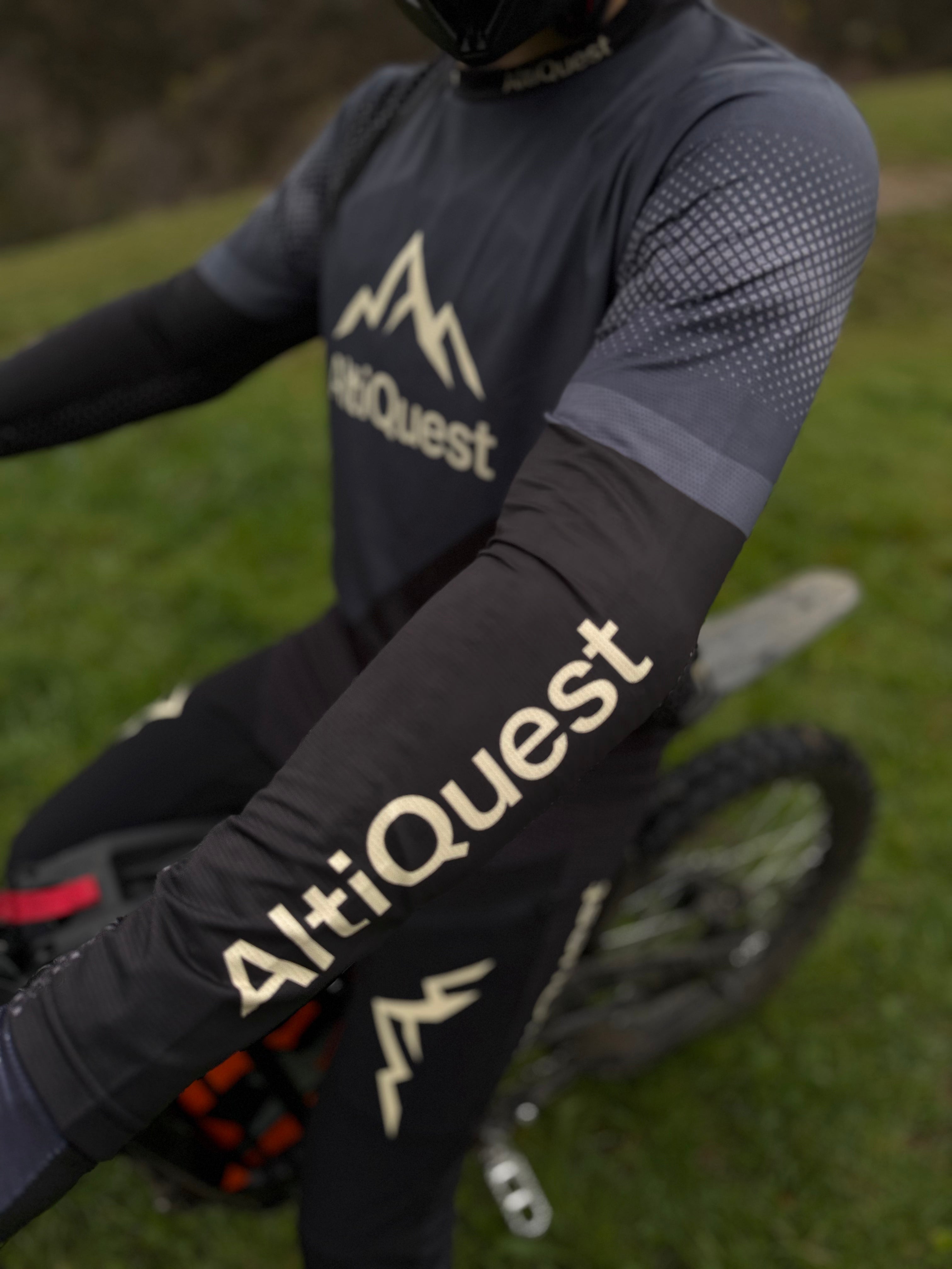 Ensemble AltiQuest Grey Summit (précommande)