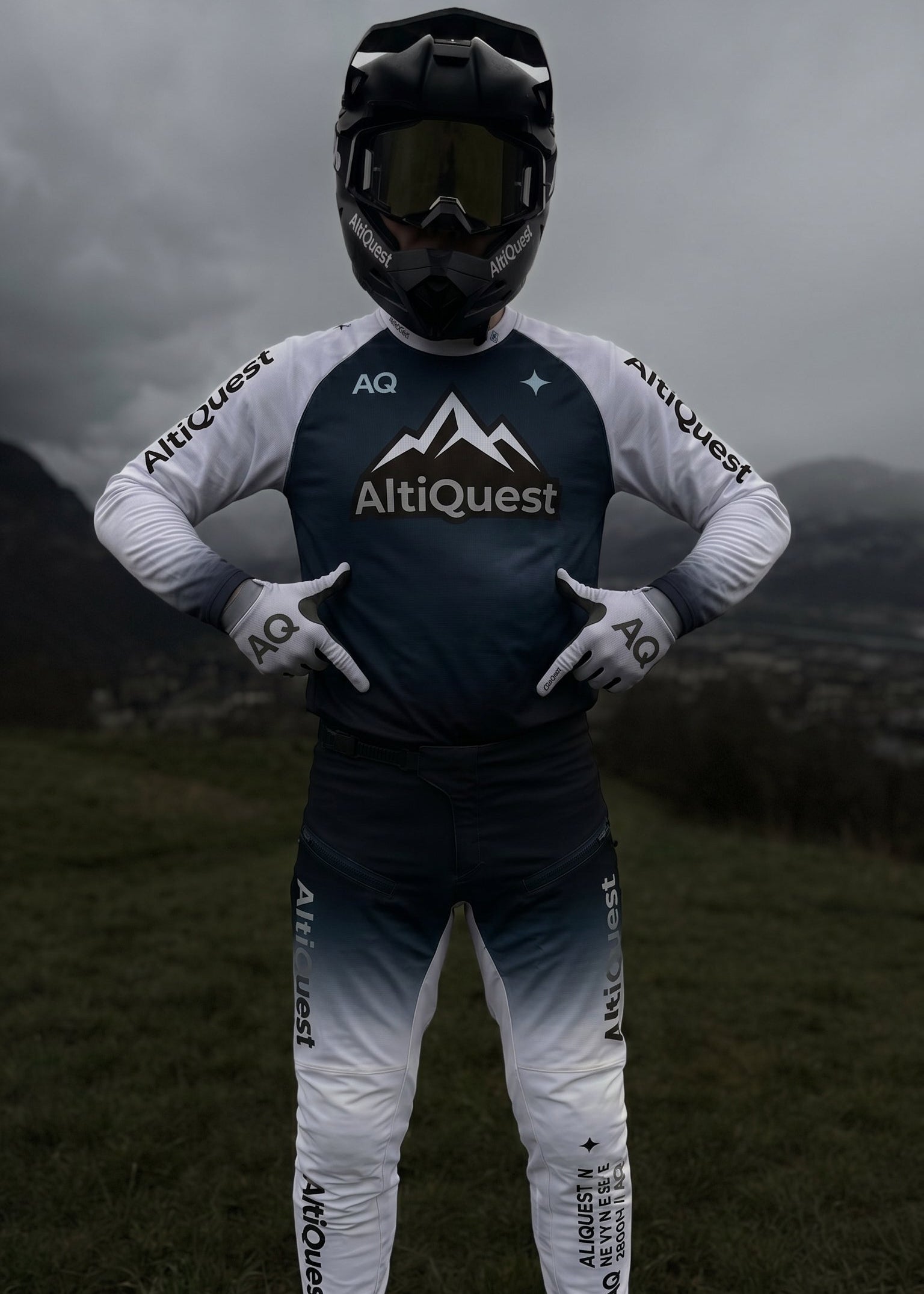 TENUE ALTIQUEST GLACIAL OBSIDIAN (précommande)